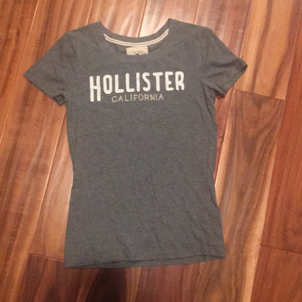Hollister Tee